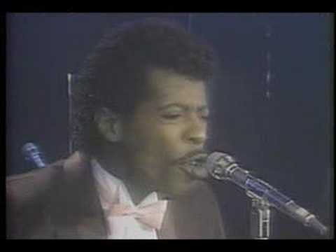 The Temptations – Treat Her Like A Lady