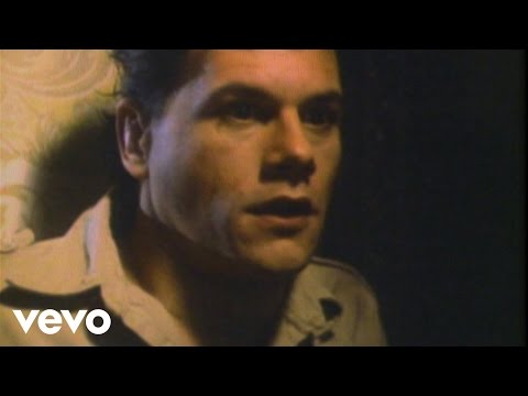 KC – Give It Up (Official Video)