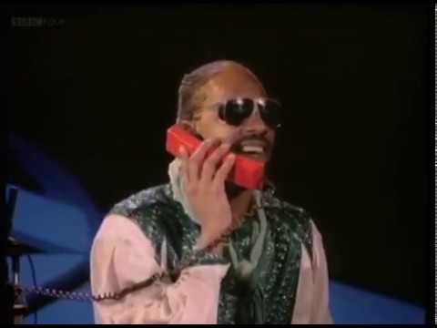 Stevie Wonder – I Just Called To Say I Love You (Music Video)